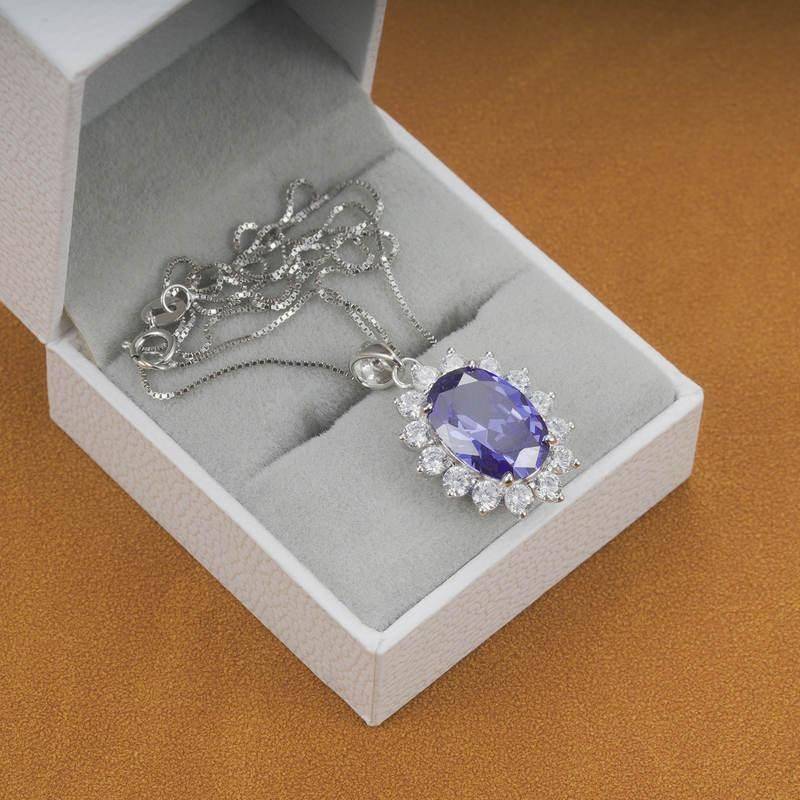 Elegant 6.4Ct Oval Gemstone Pendant Necklace Gem Color : Tanzanite 